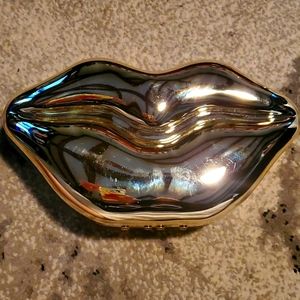Hello 3aM Lips Clutch